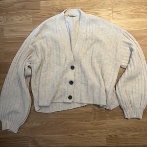 American eagle cream cardigan small cropped